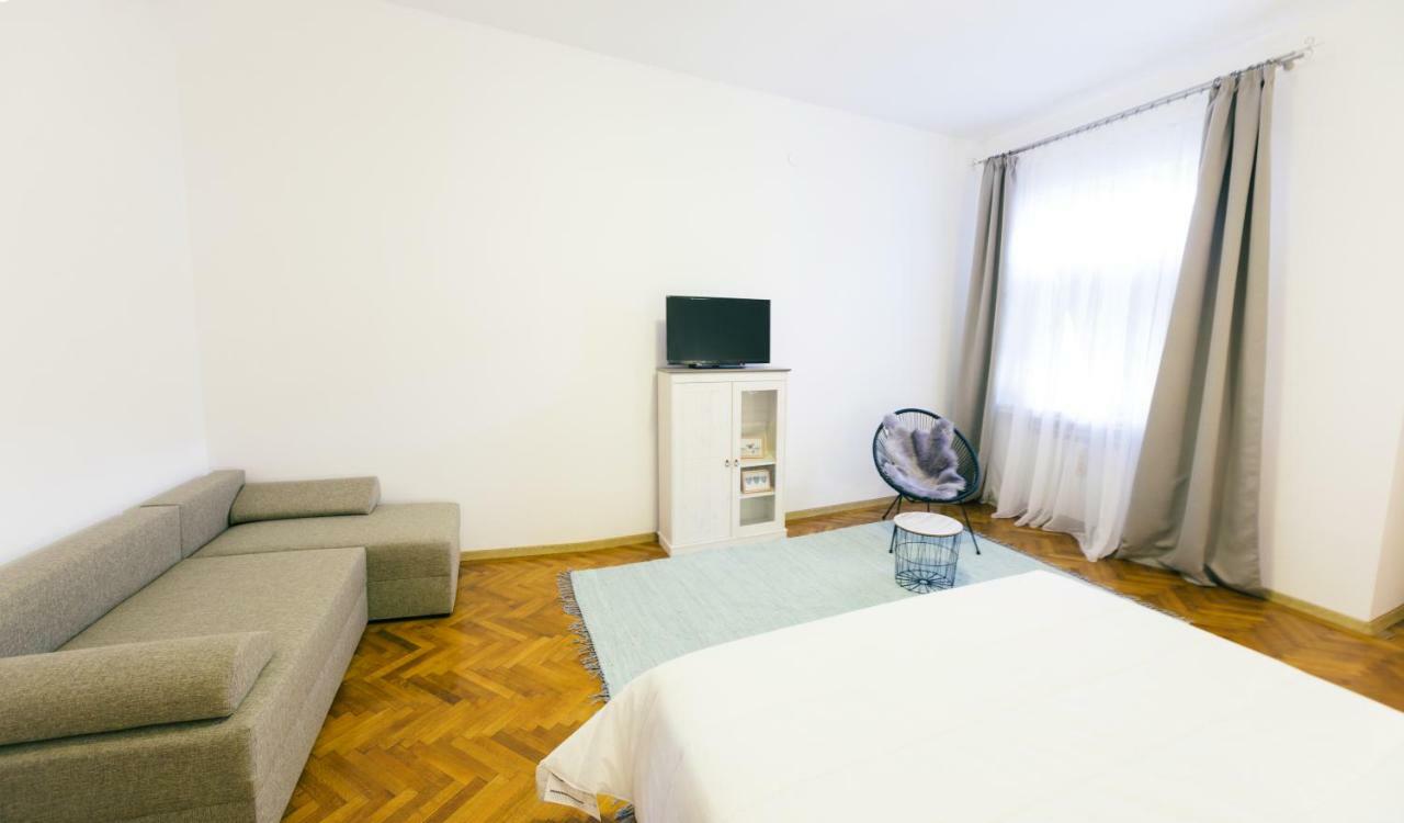 Street View Apartments Sibiu Ngoại thất bức ảnh